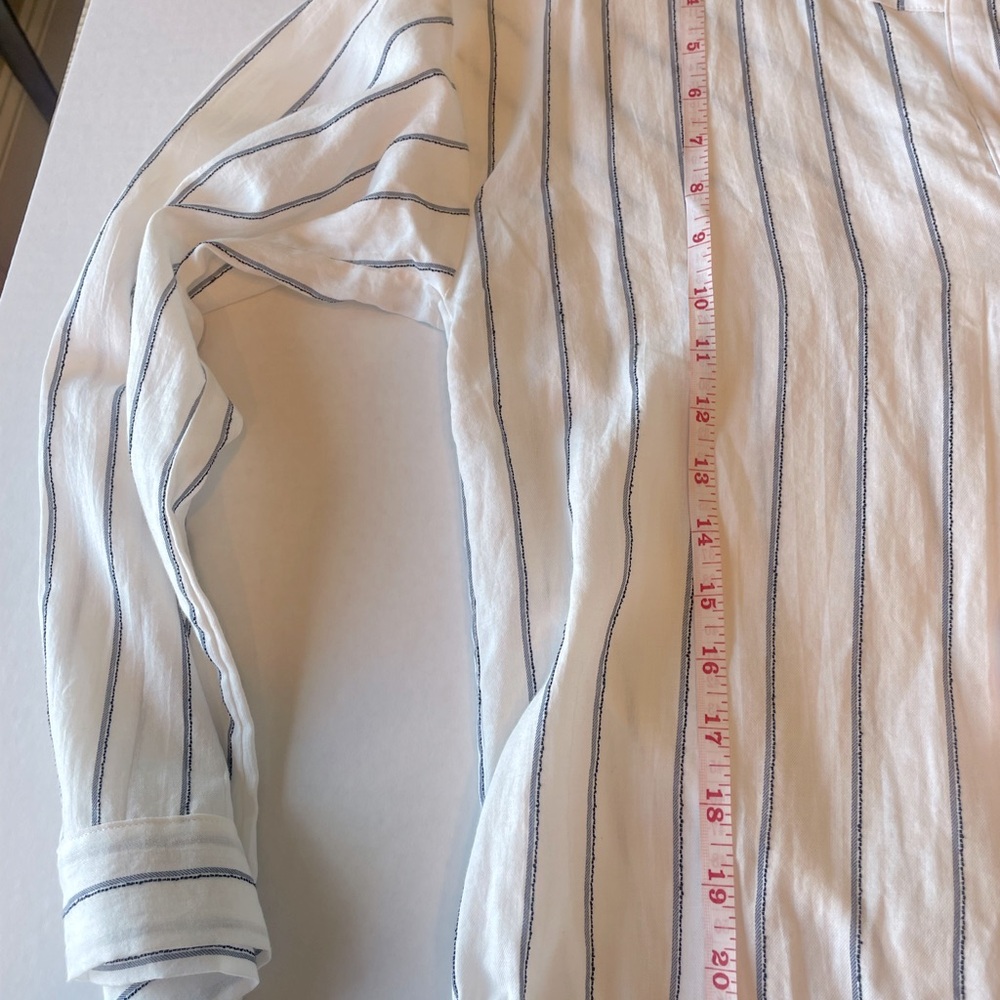 - NWT. YORK lightweight drawstring-waist top. - Picture 8 of 9